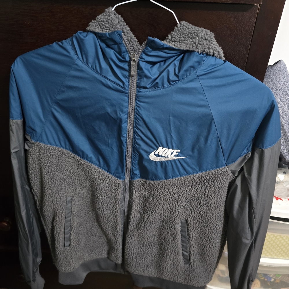 Boys Nike fleece jacket